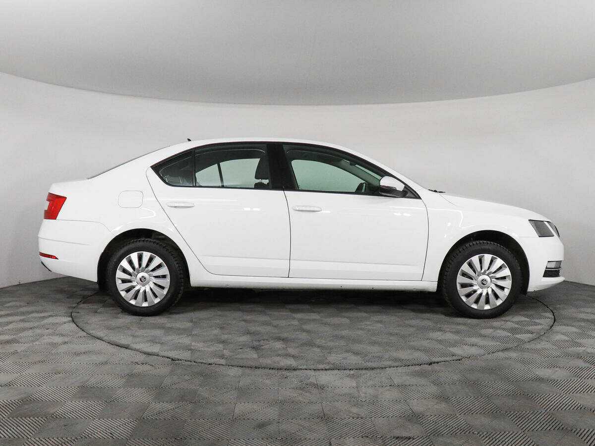 Купить Skoda Octavia, 2018, 87 917 км, фото №4
