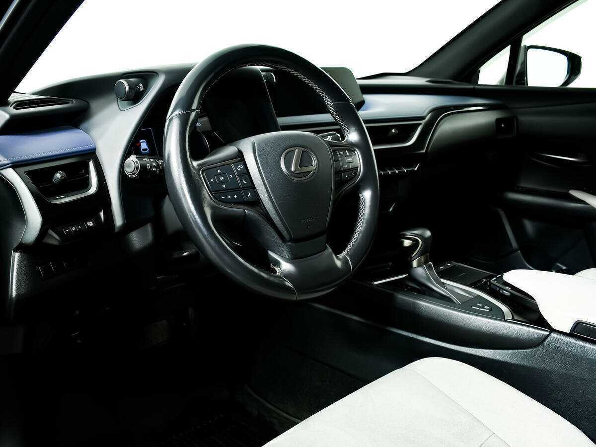 Купить Lexus UX 200, 2019, 63 908 км, фото №13