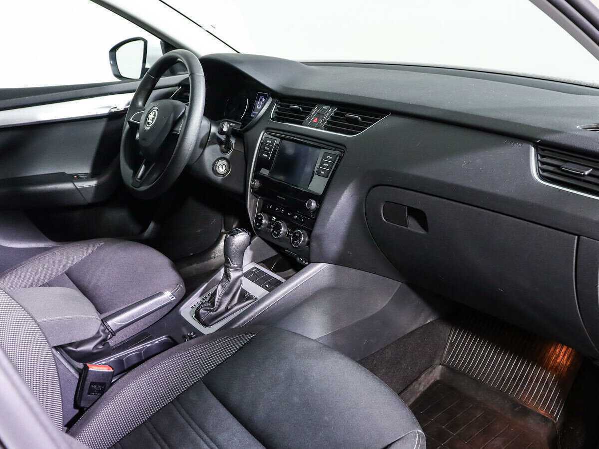 Купить Skoda Octavia, 2019, 76 249 км, фото №9