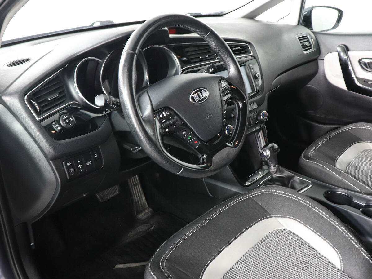 Купить Kia Ceed, 2018, 72 539 км, фото №9