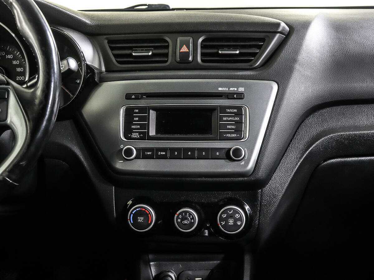 Купить Kia Rio, 2016, 66 181 км, фото №12