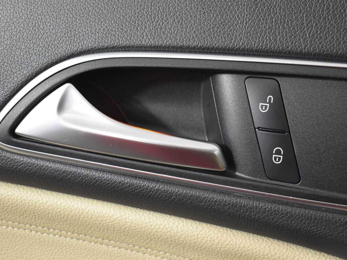 Купить Mercedes-Benz CLA 200, 2013, 219 000 км, фото №21