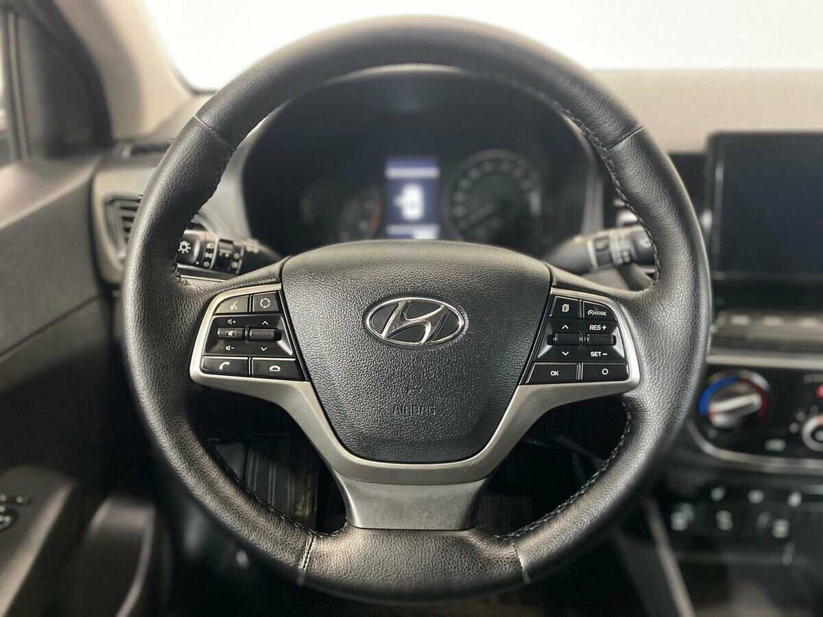 Купить Hyundai Solaris, 2022, 15 347 км, фото №15