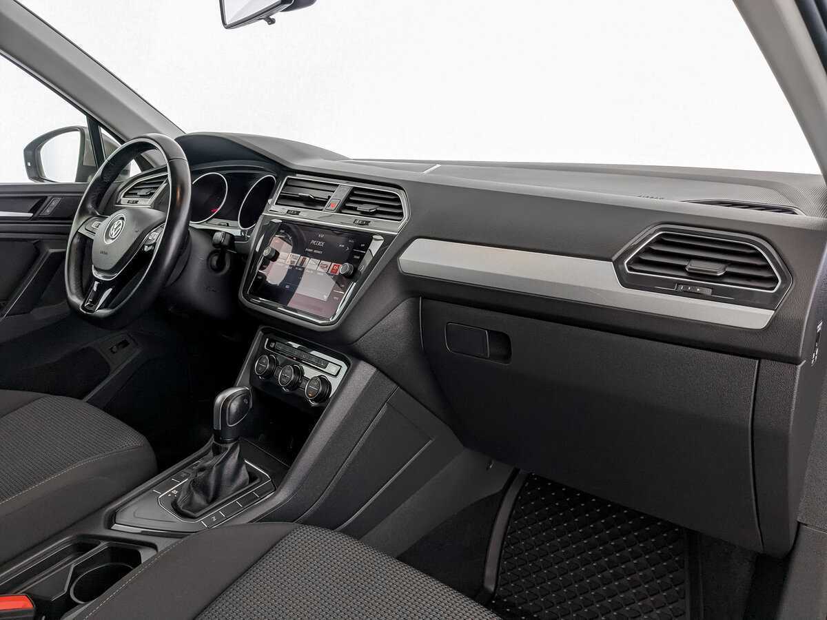 Купить Volkswagen Tiguan, 2020, 63 000 км, фото №9