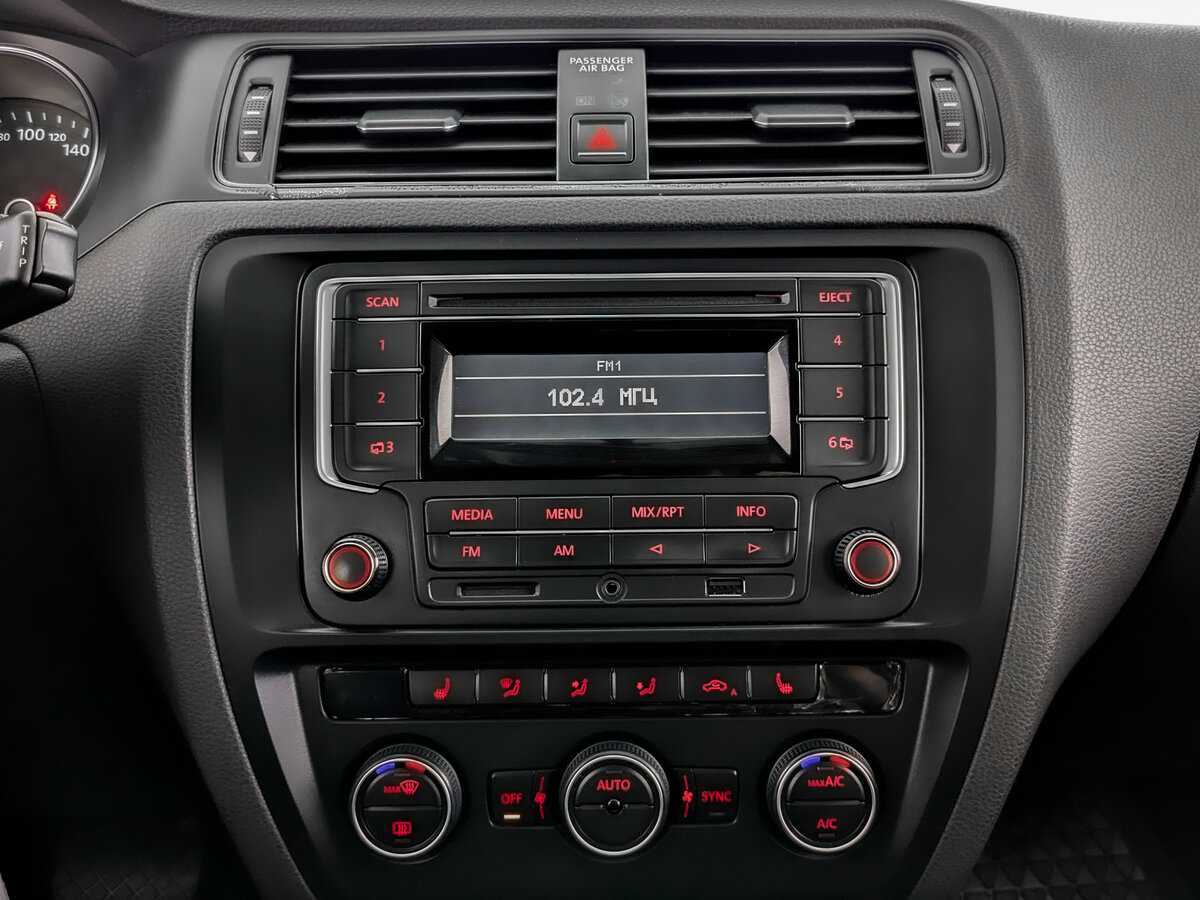 Купить Volkswagen Jetta, 2015, 153 855 км, фото №13