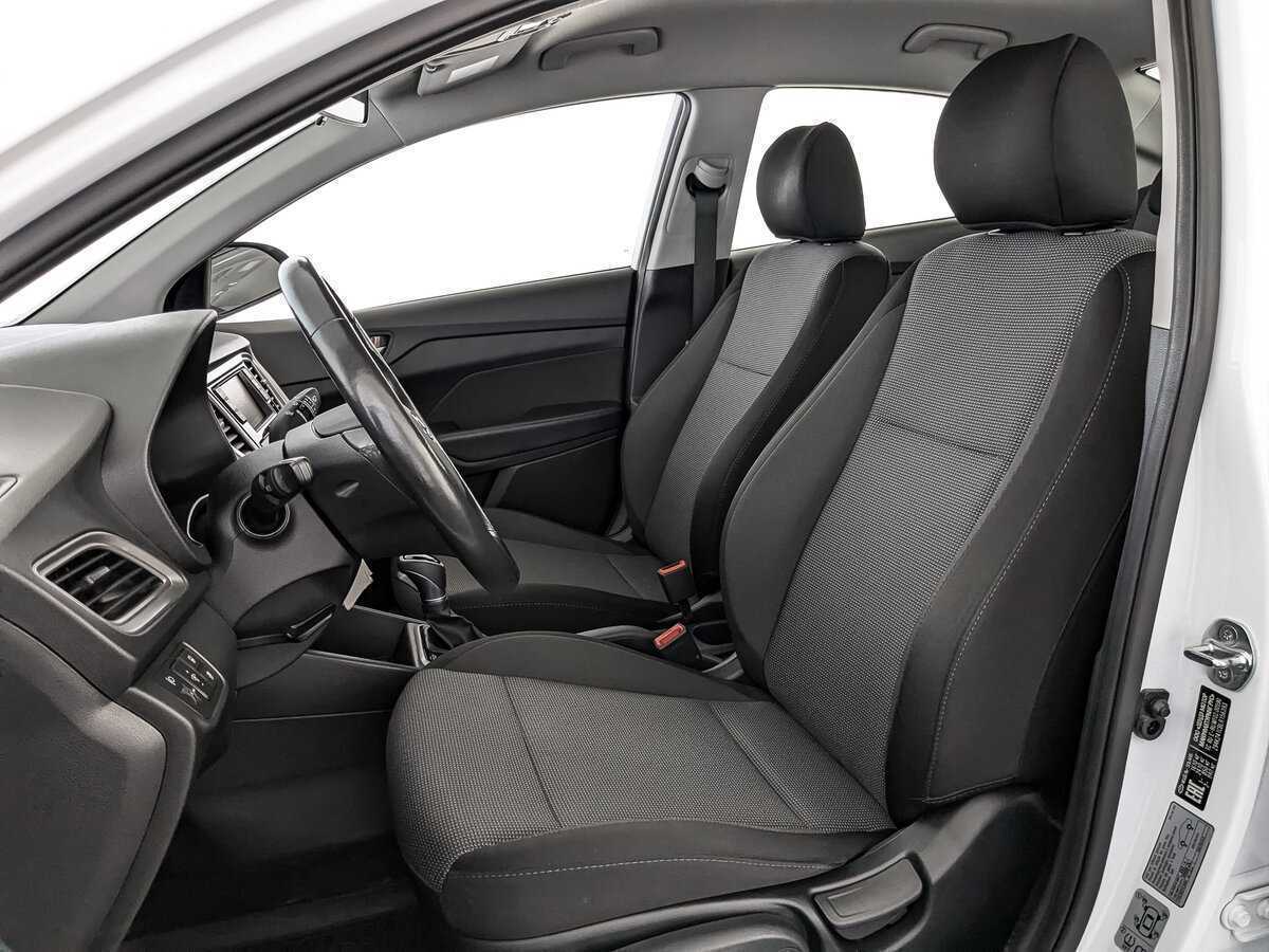 Купить Hyundai Solaris, 2019, 46 124 км, фото №16