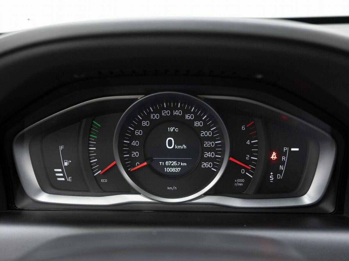 Купить Volvo XC60, 2017, 100 800 км, фото №17