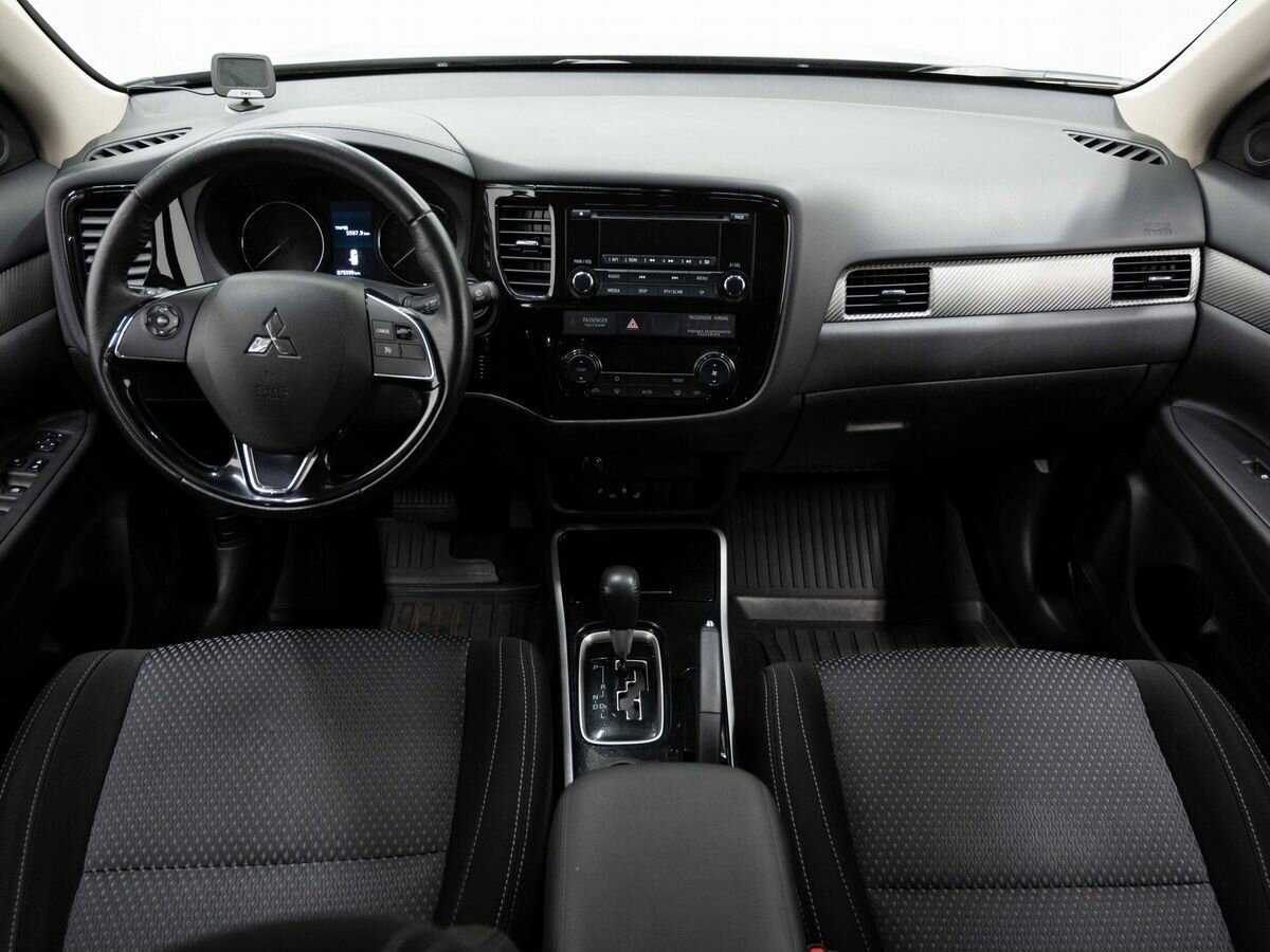 Купить Mitsubishi Outlander, 2018, 75 000 км, фото №13