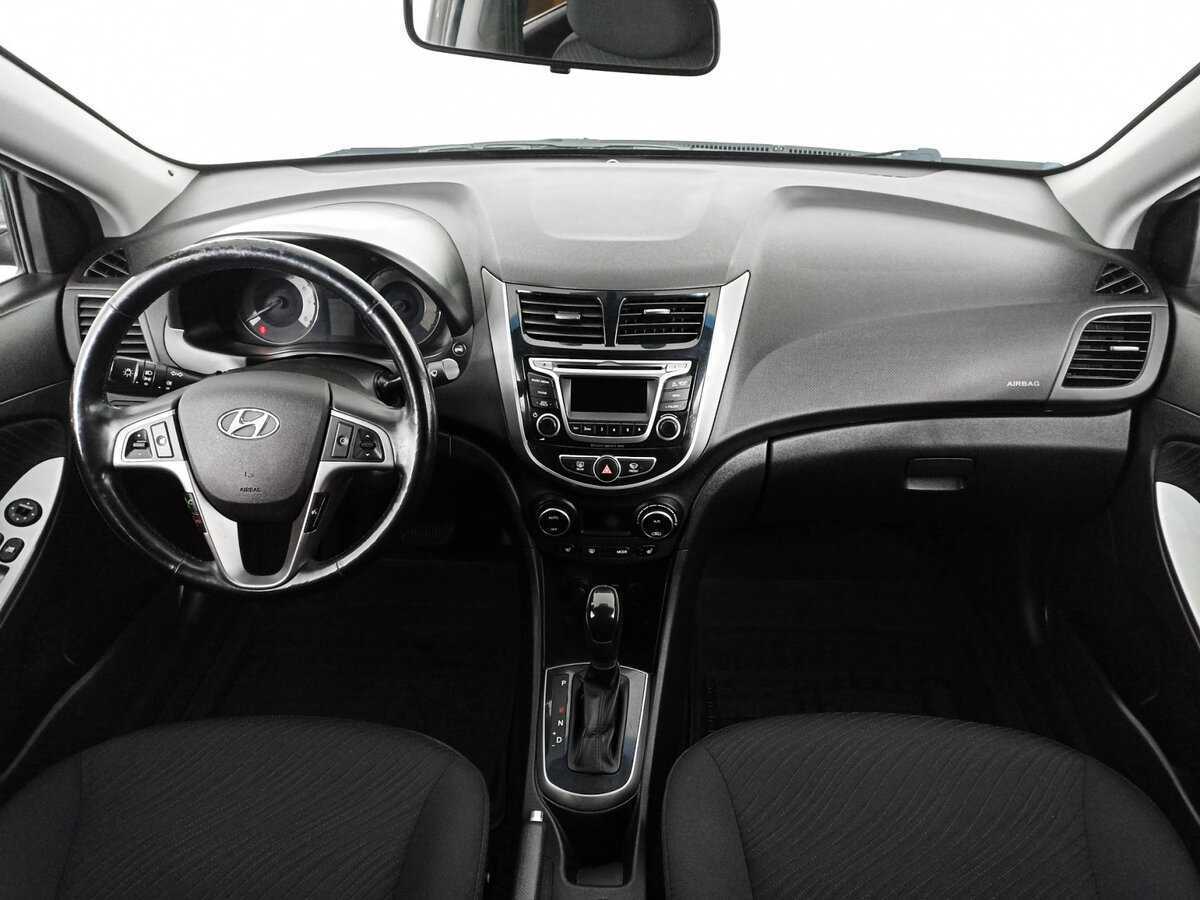 Купить Hyundai Solaris, 2015, 70 454 км, фото №11