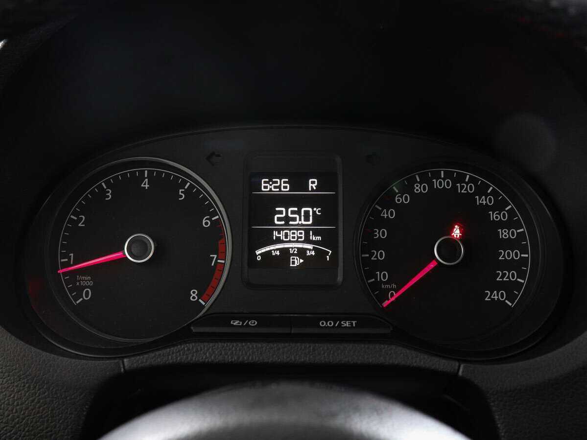 Купить Volkswagen Polo, 2018, 140 891 км, фото №11