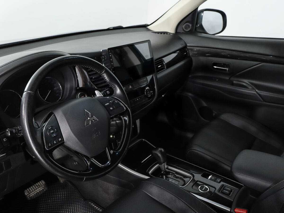 Купить Mitsubishi Outlander, 2017, 142 155 км, фото №10