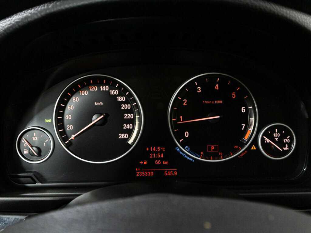 Купить BMW 5 серии 528i, 2012, 235 328 км, фото №12