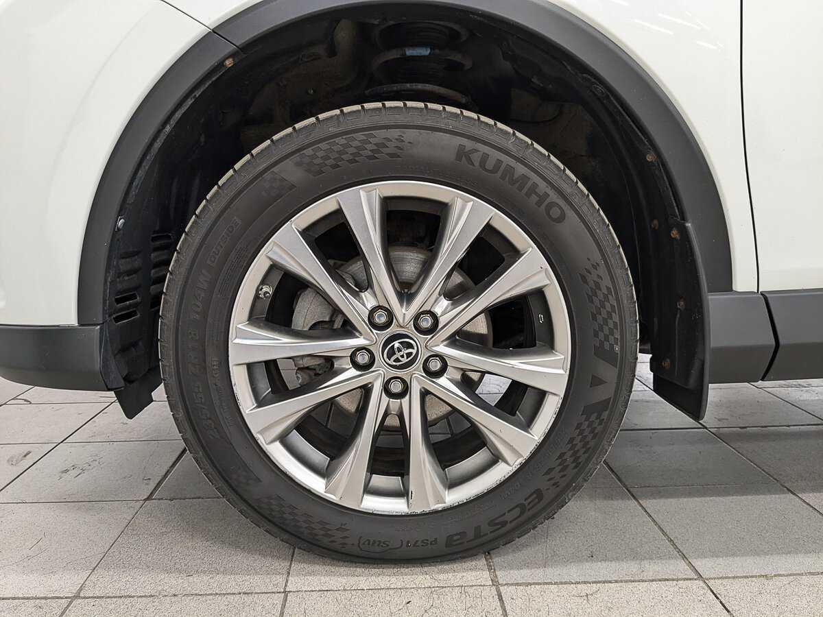 Купить Toyota RAV4, 2017, 148 099 км, фото №12