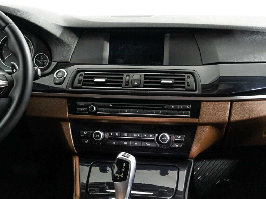 Купить BMW 5 серии 528i xDrive, 2012, 166 562 км, фото №14