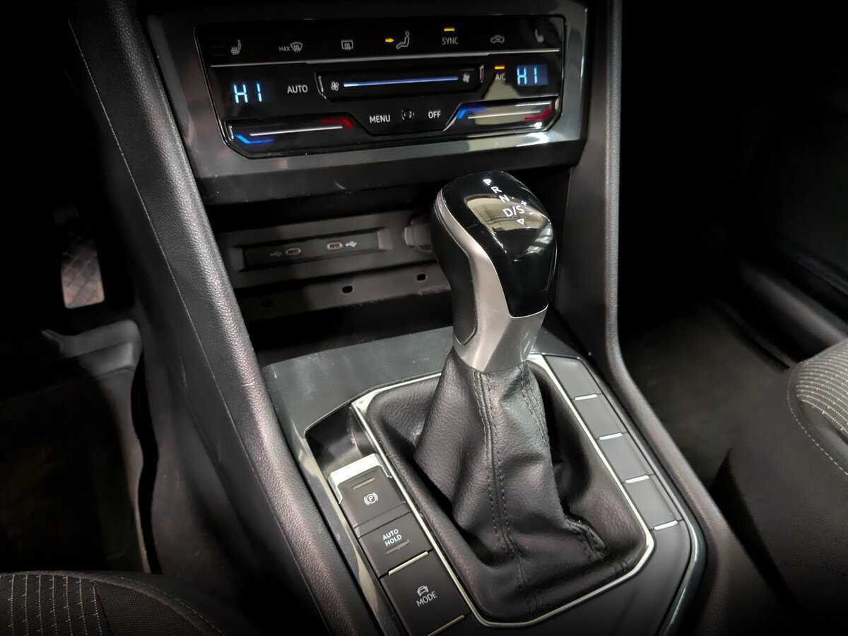 Купить Volkswagen Tiguan, 2021, 125 676 км, фото №25