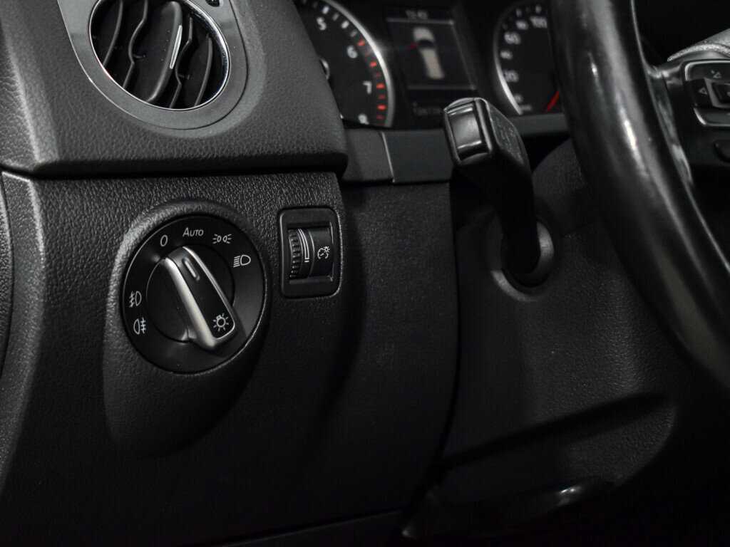 Купить Volkswagen Tiguan, 2012, 226 172 км, фото №10