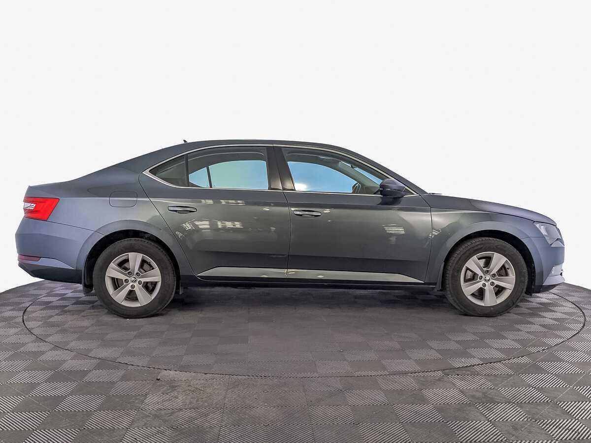 Купить Skoda Superb, 2019, 155 899 км, фото №4
