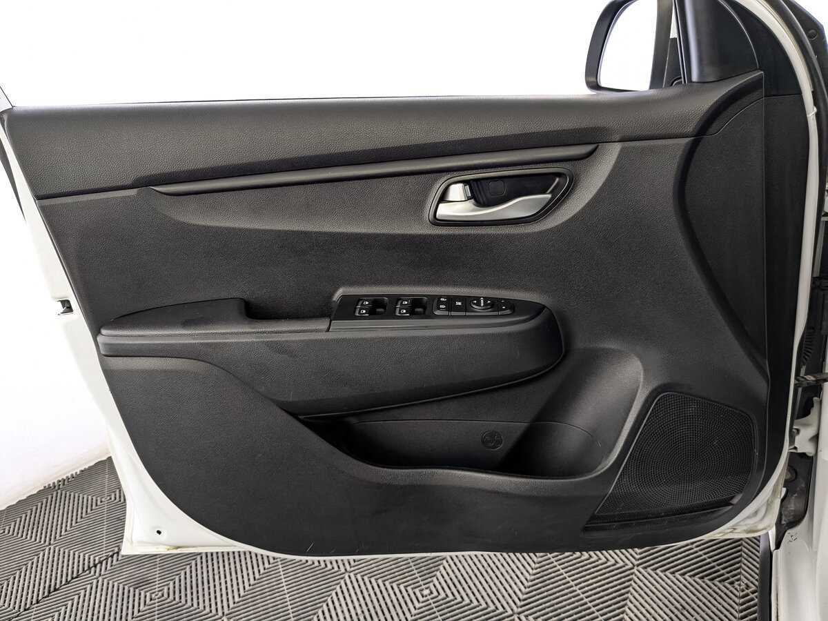 Купить Kia Rio X-Line, 2019, 125 823 км, фото №19