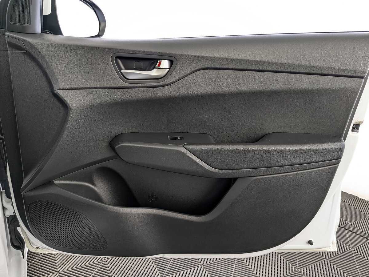 Купить Hyundai Solaris, 2020, 75 421 км, фото №23