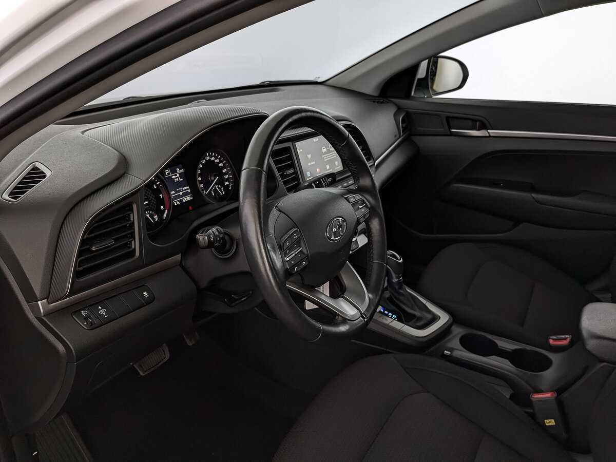 Купить Hyundai Elantra, 2019, 52 091 км, фото №15