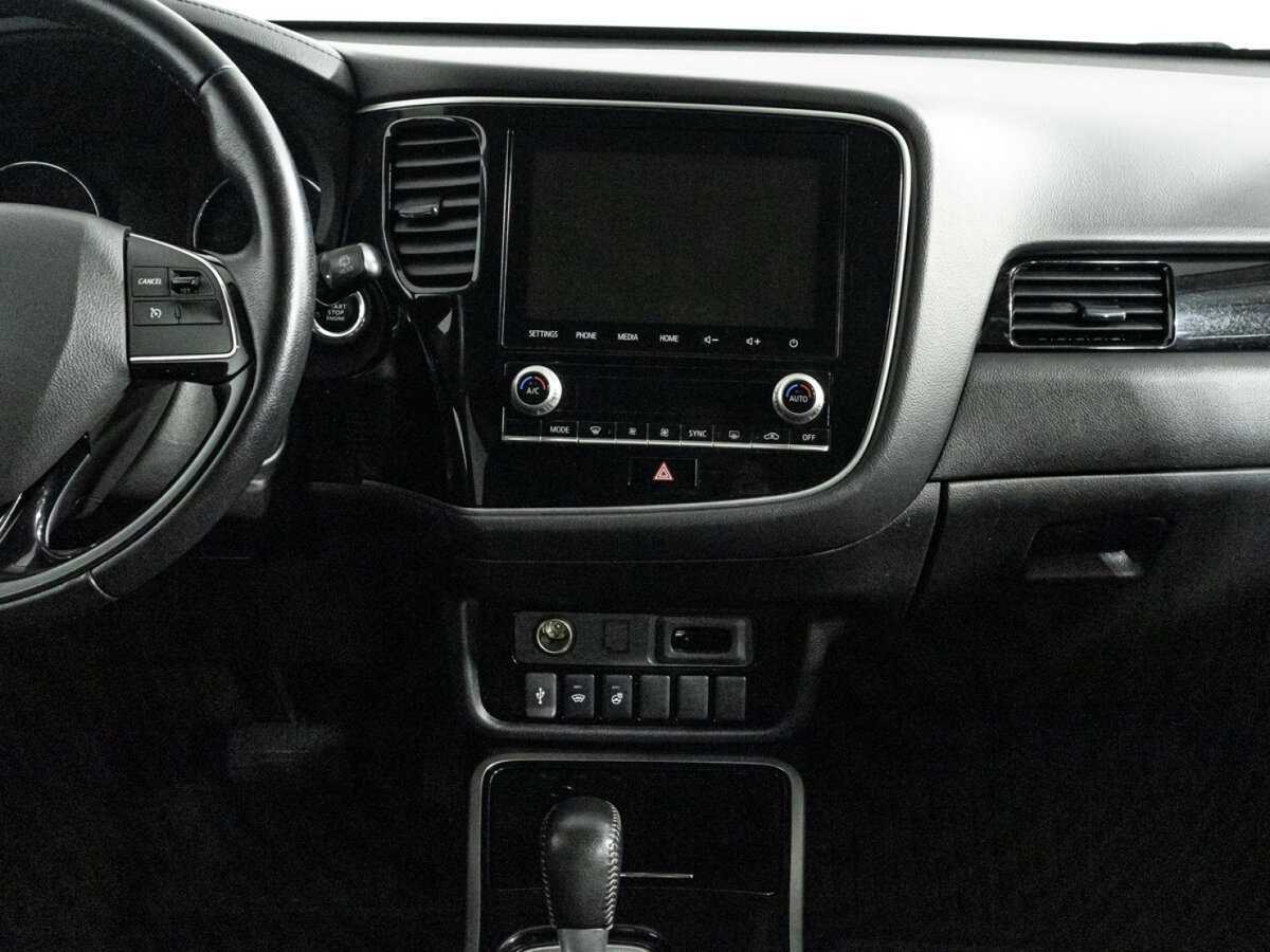 Купить Mitsubishi Outlander, 2021, 158 881 км, фото №14