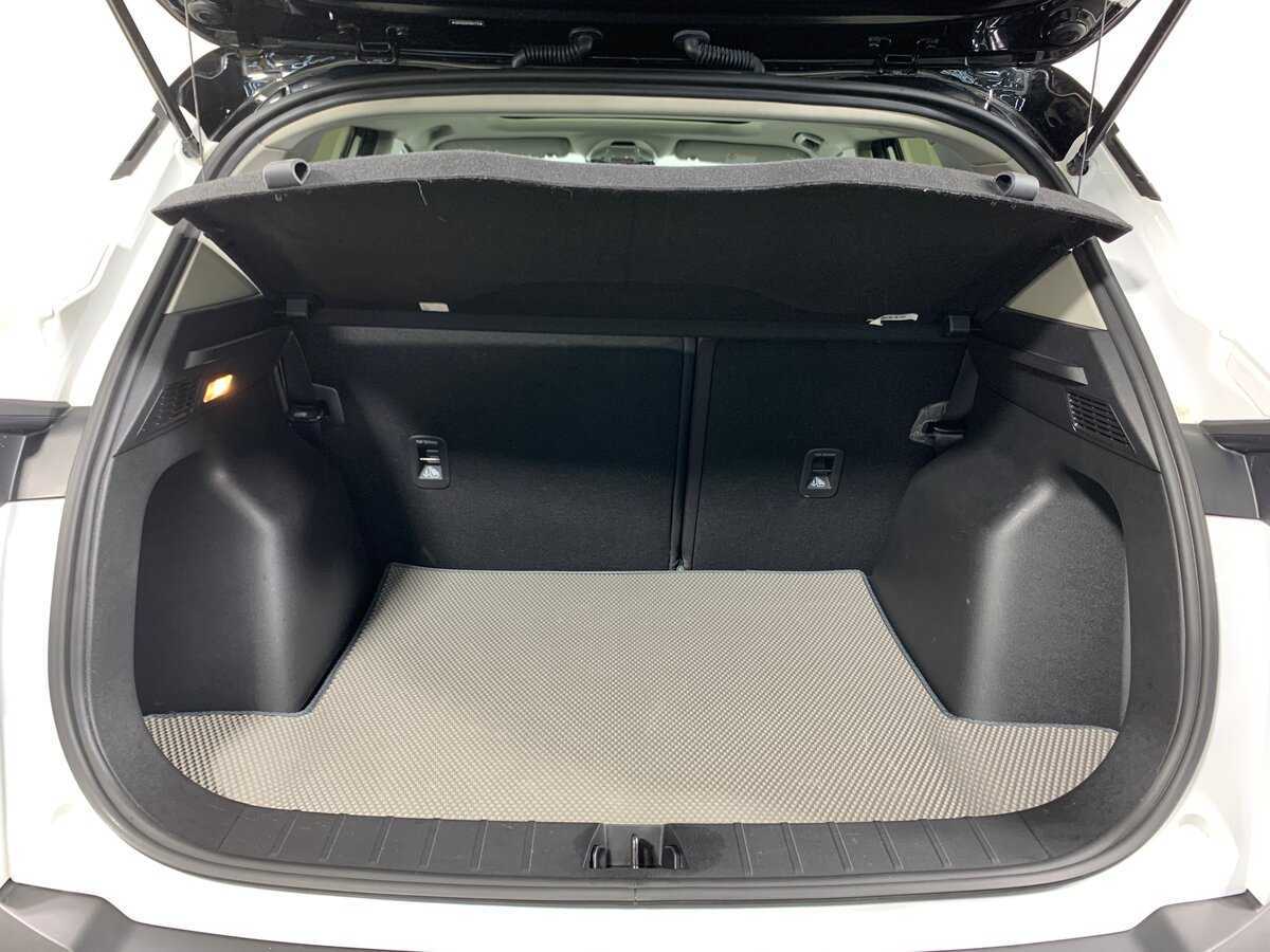 Купить Geely Coolray, 2023, 17 847 км, фото №21