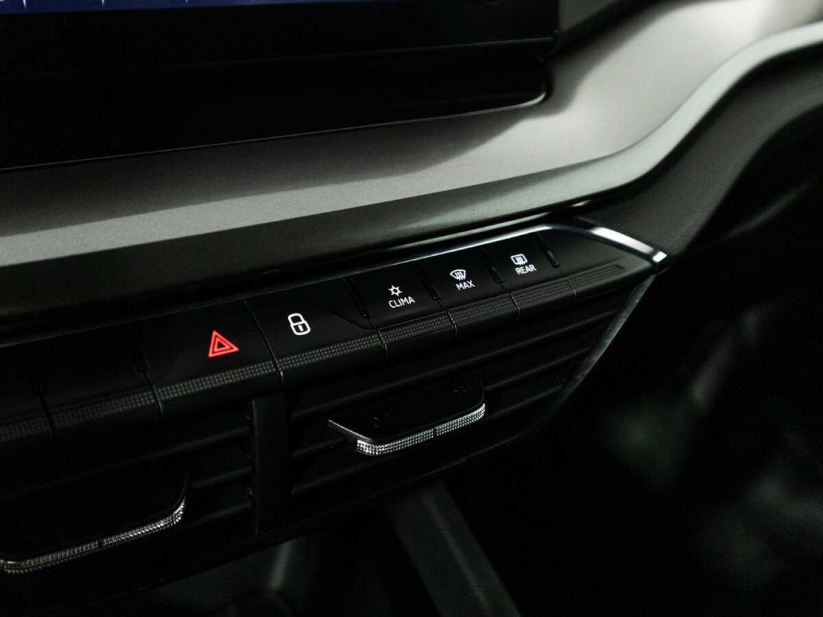 Купить Skoda Octavia, 2021, 151 776 км, фото №17