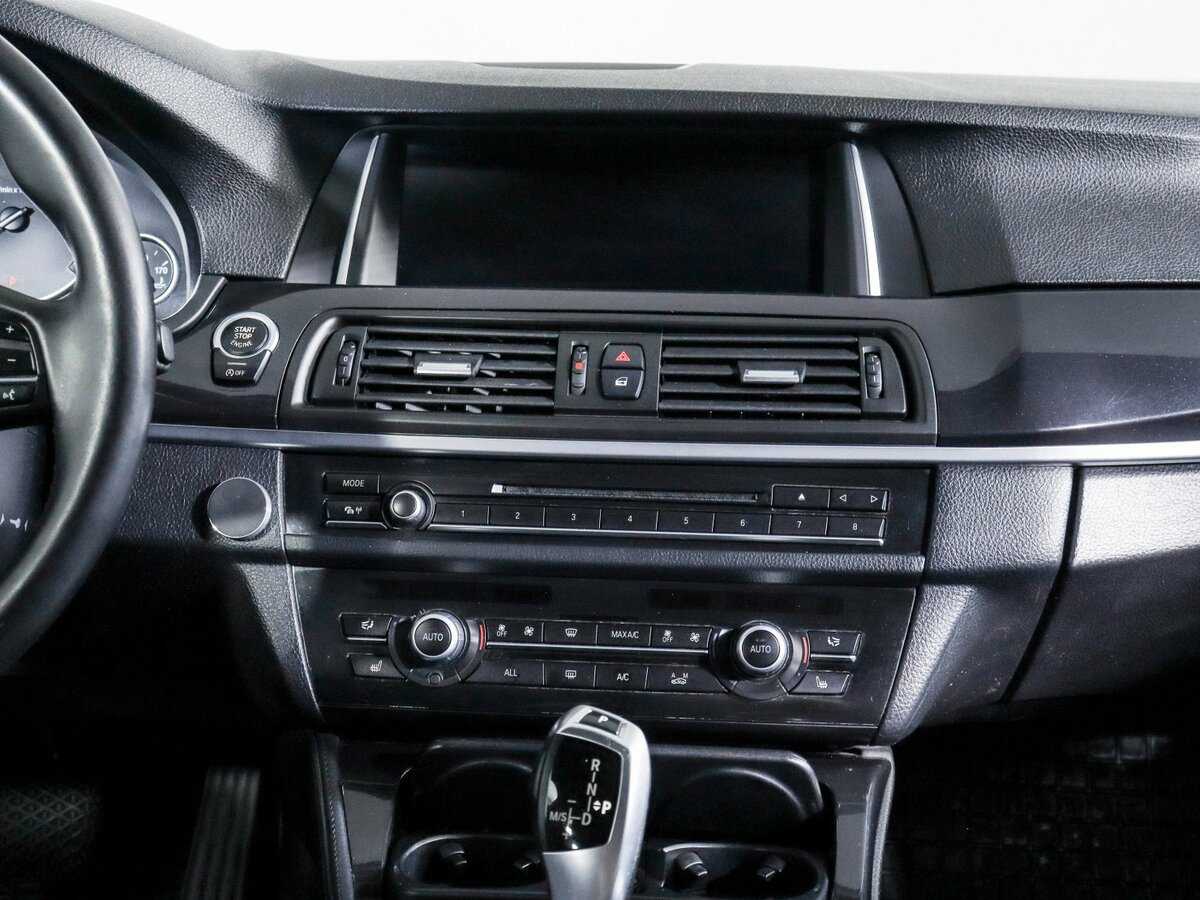 Купить BMW 5 серии 520i, 2013, 278 000 км, фото №10