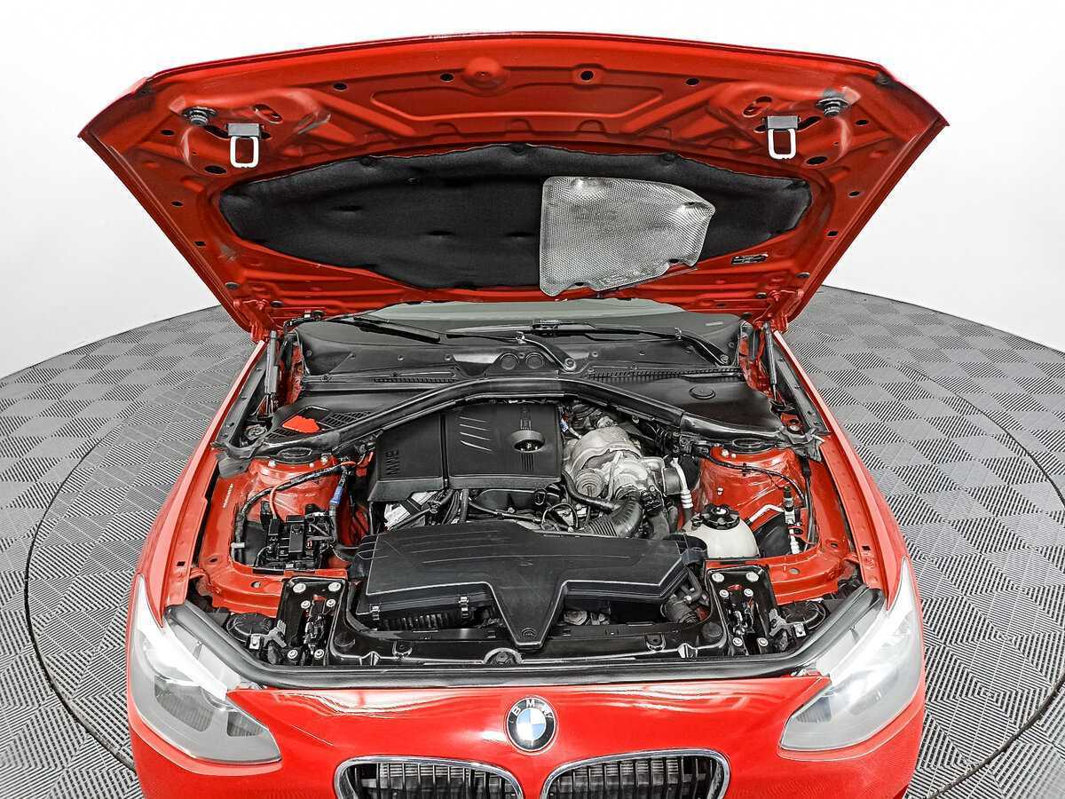 Купить BMW 1 серии 116i, 2012, 223 758 км, фото №9