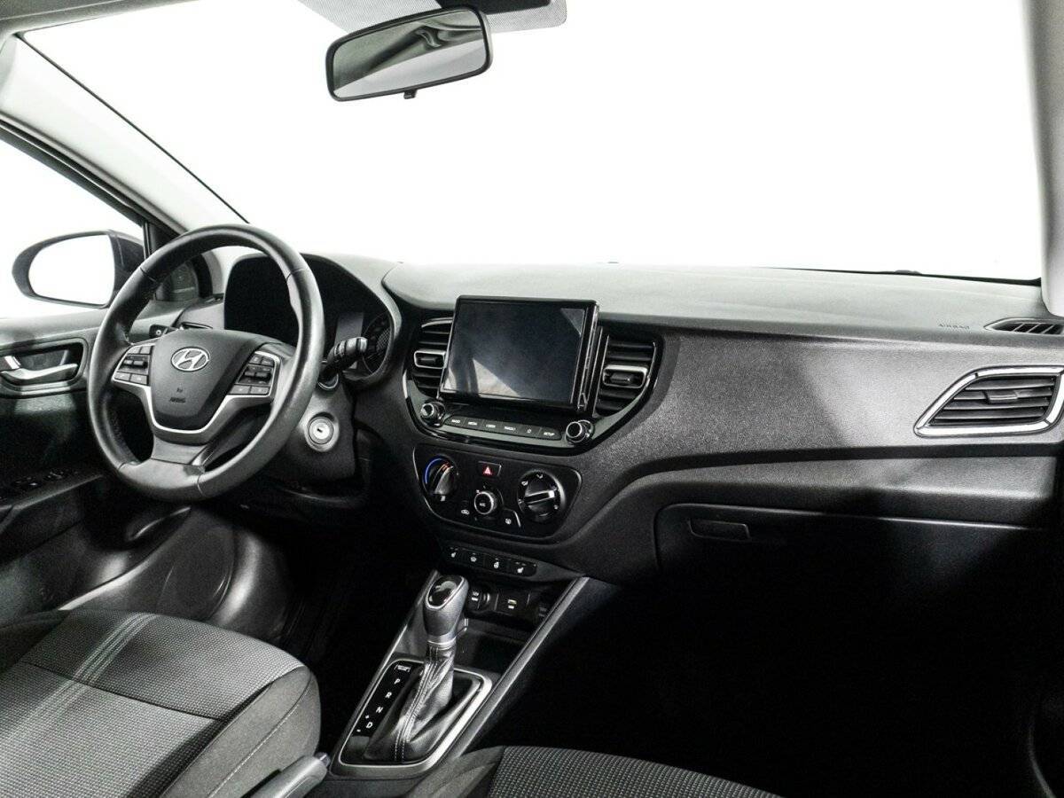 Купить Hyundai Solaris, 2021, 121 988 км, фото №9