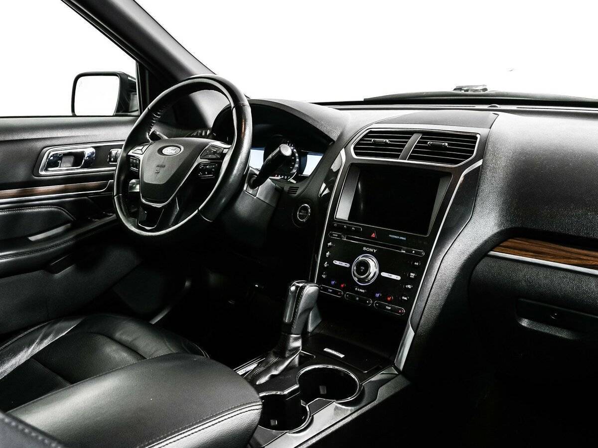 Купить Ford Explorer, 2017, 97 591 км, фото №9