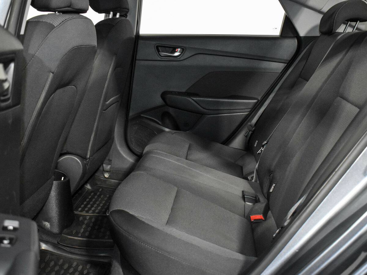 Купить Hyundai Solaris, 2017, 148 326 км, фото №11