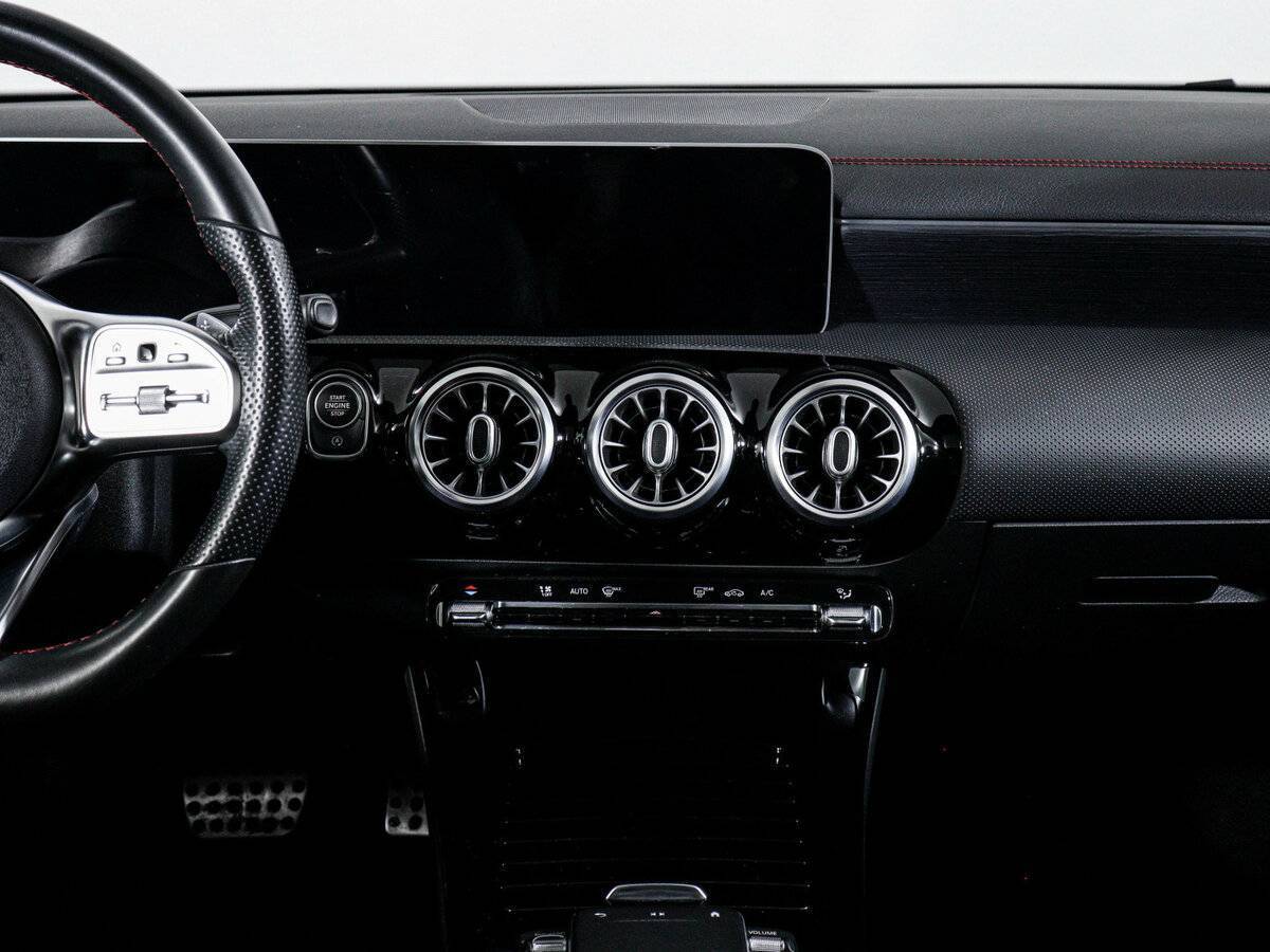 Купить Mercedes-Benz CLA 200, 2019, 65 061 км, фото №13