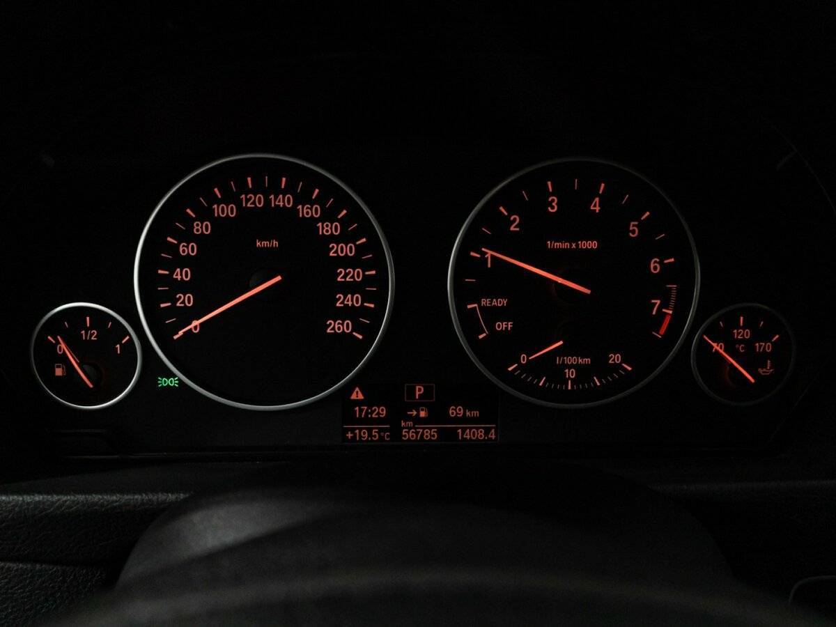 Купить BMW 3 серии 318i, 2017, 56 783 км, фото №12