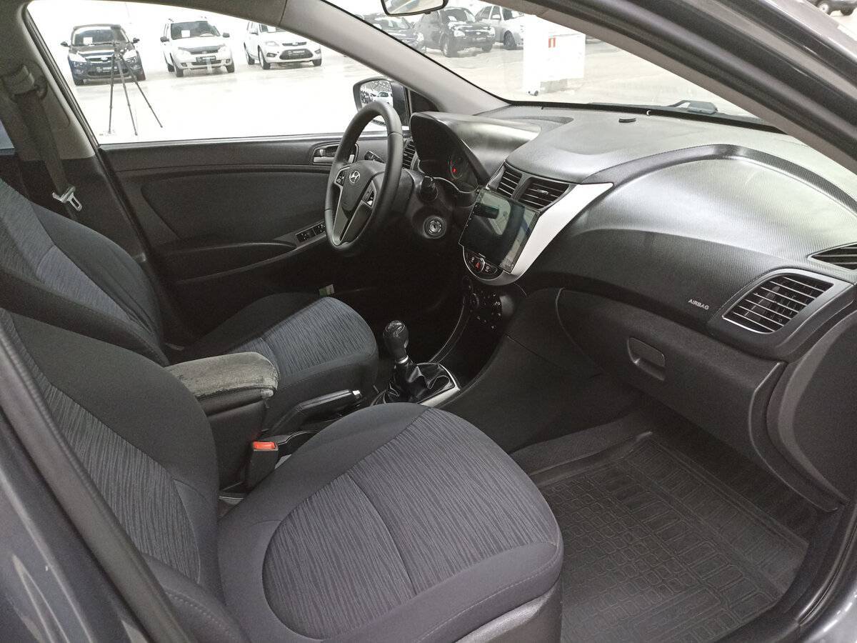 Купить Hyundai Solaris, 2015, 187 815 км, фото №11