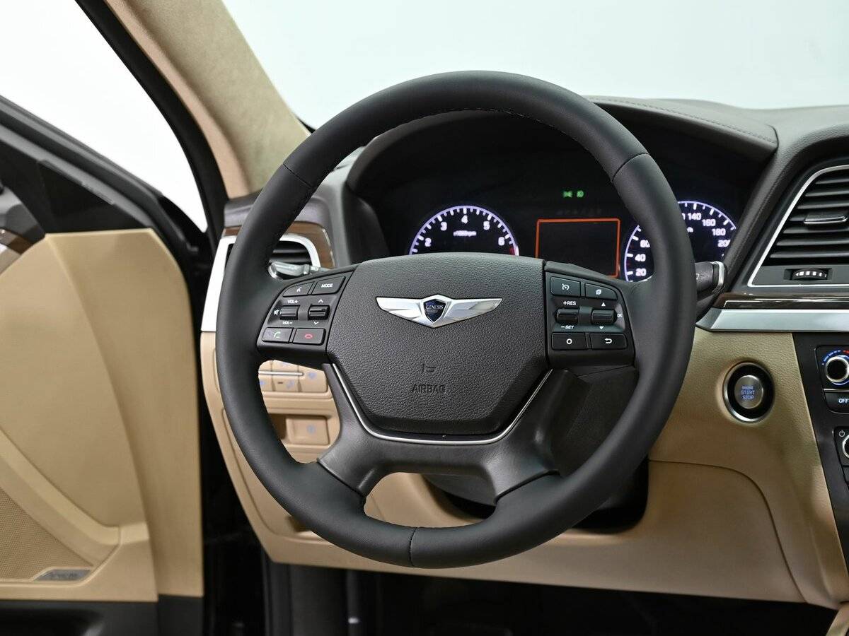 Купить Hyundai Genesis, 2016, 142 000 км, фото №10