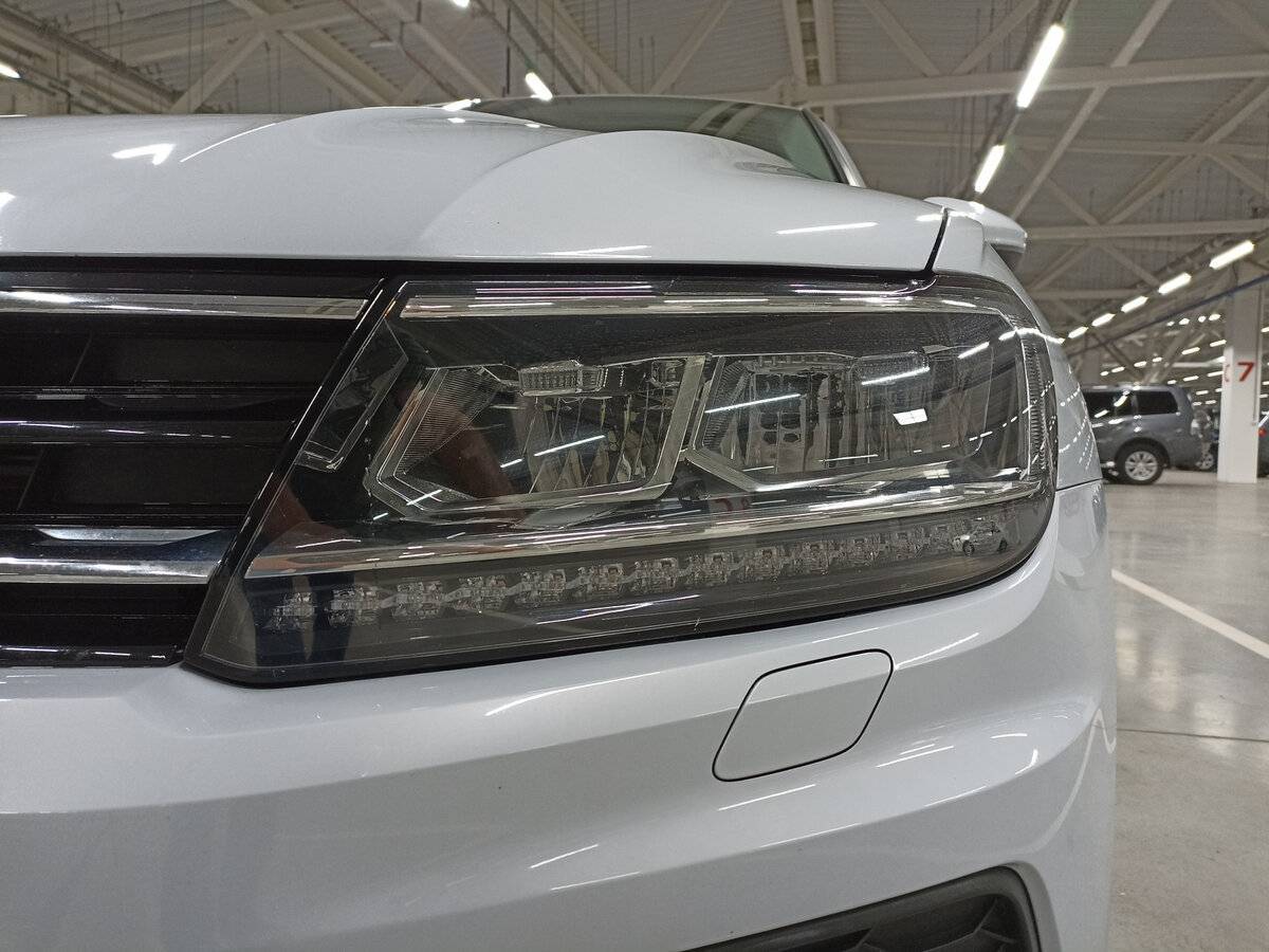 Купить Volkswagen Tiguan, 2019, 98 880 км, фото №17