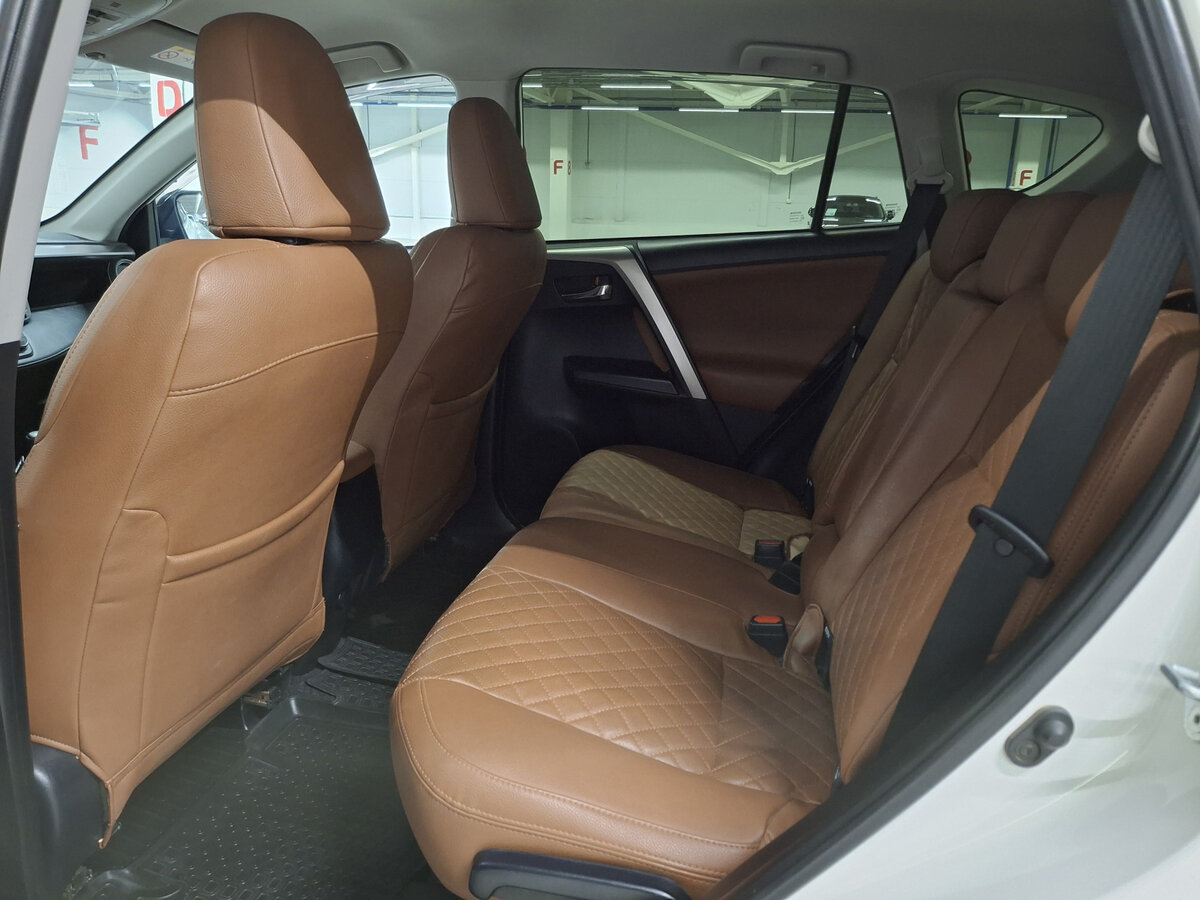 Купить Toyota RAV4 IV (XA40) Рестайлинг, 2017, 90 200 км, фото №12