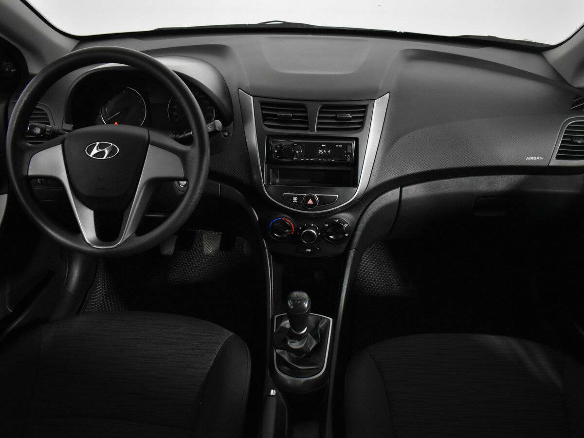 Купить Hyundai Solaris I Рестайлинг, 2016, 240 000 км, фото №12