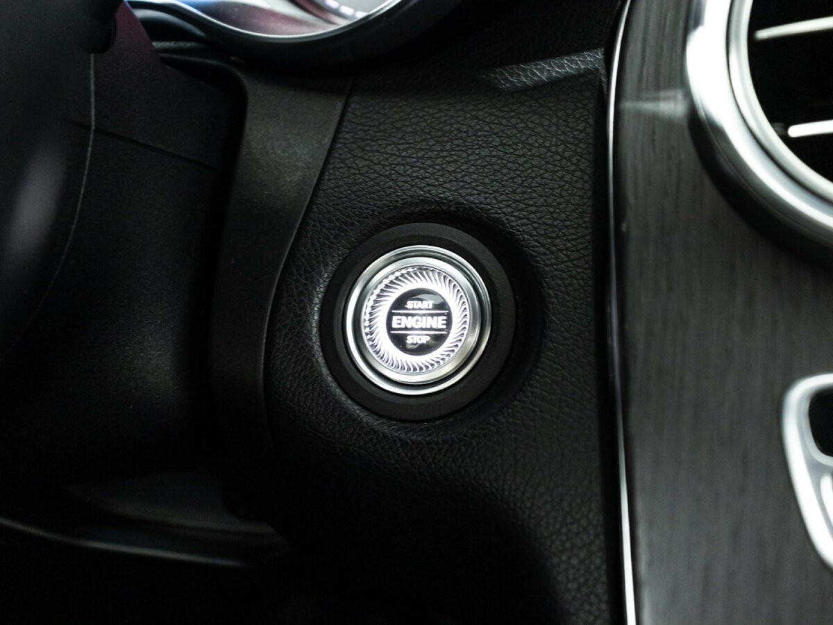 Купить Mercedes-Benz C-Класс 180 IV (W205) Рестайлинг, 2018, 194 861 км, фото №19