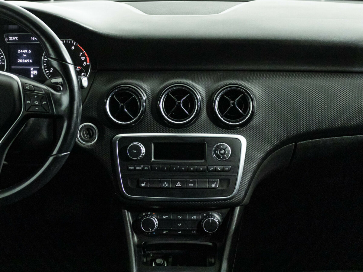 Купить Mercedes-Benz A-Класс 180 III (W176), 2013, 208 692 км, фото №14