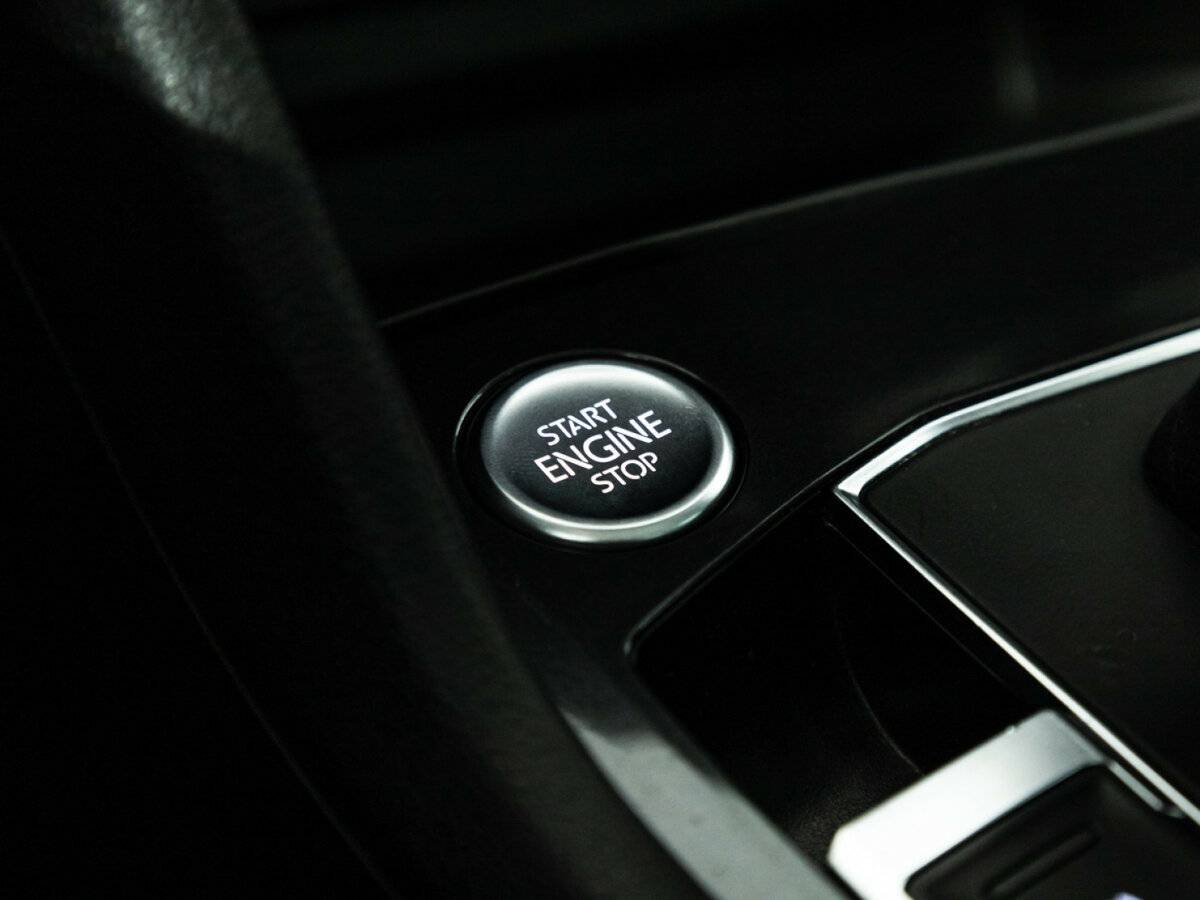 Купить Volkswagen Tiguan II, 2018, 152 619 км, фото №21