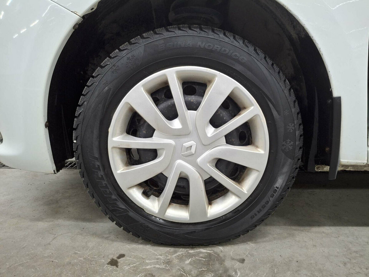 Купить Renault Logan II, 2017, 143 250 км, фото №18