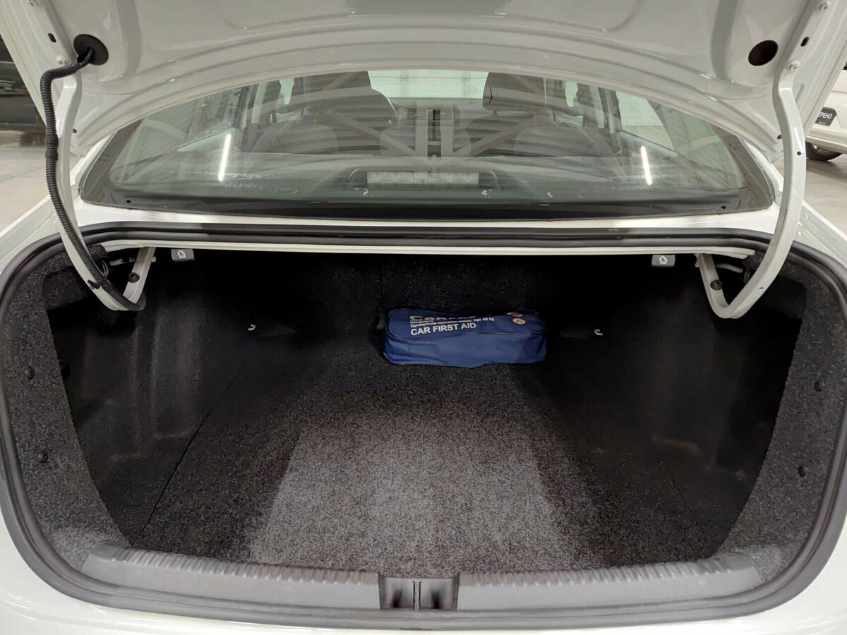 Купить Volkswagen Jetta VI Рестайлинг, 2016, 138 933 км, фото №10