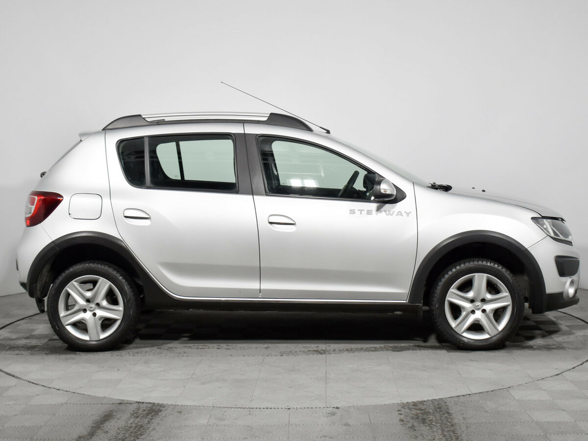 Купить Renault Sandero Stepway II, 2016, 140 000 км, фото №4