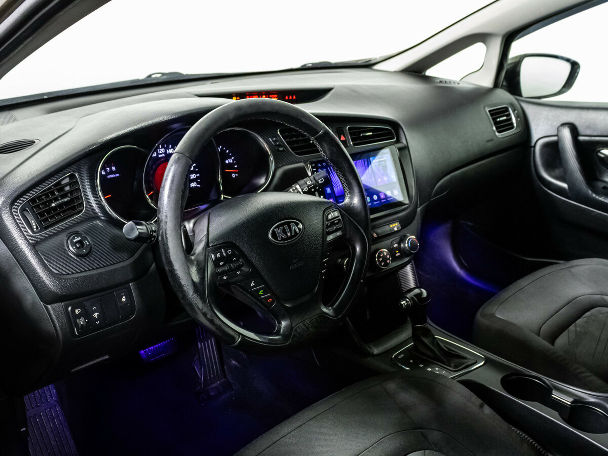 Купить Kia Ceed II, 2012, 214 000 км, фото №9