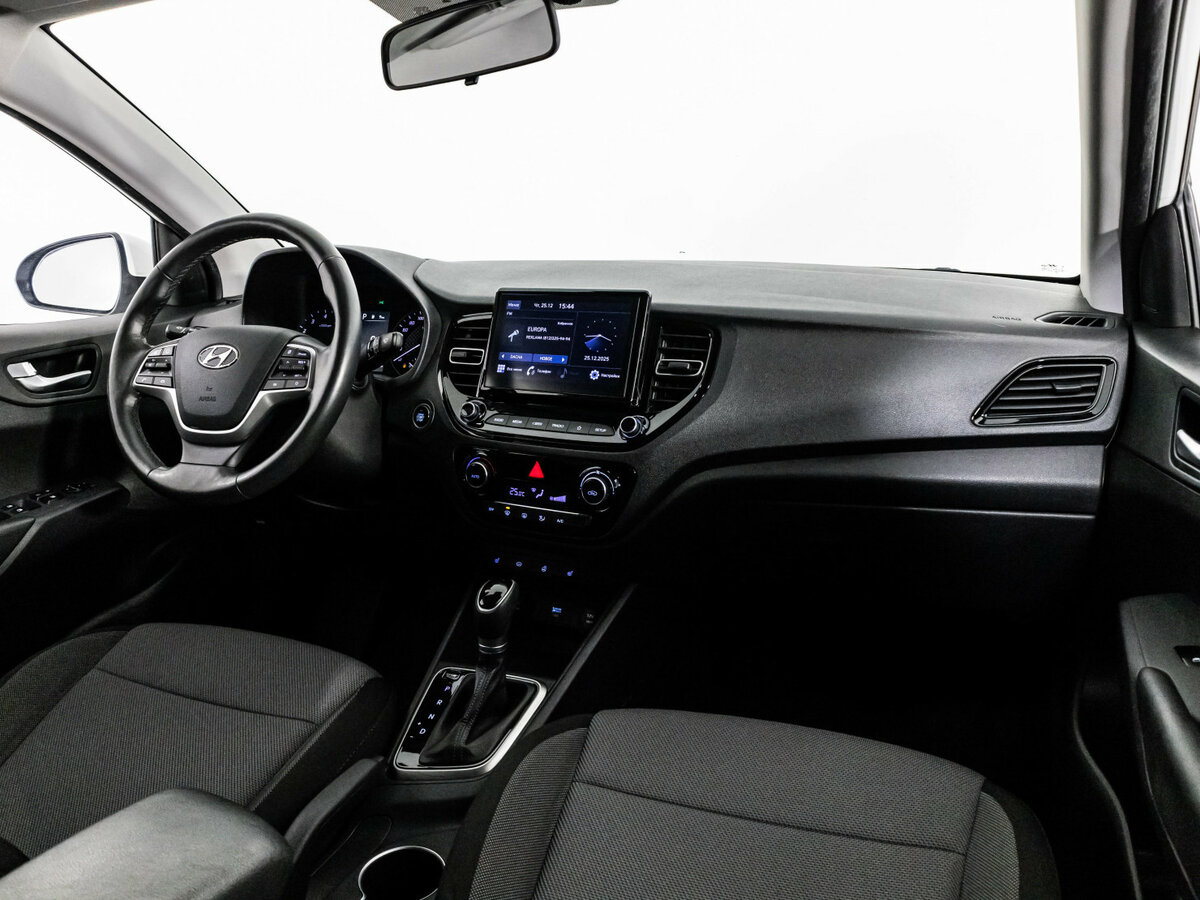Купить Hyundai Solaris II Рестайлинг, 2020, 131 823 км, фото №7