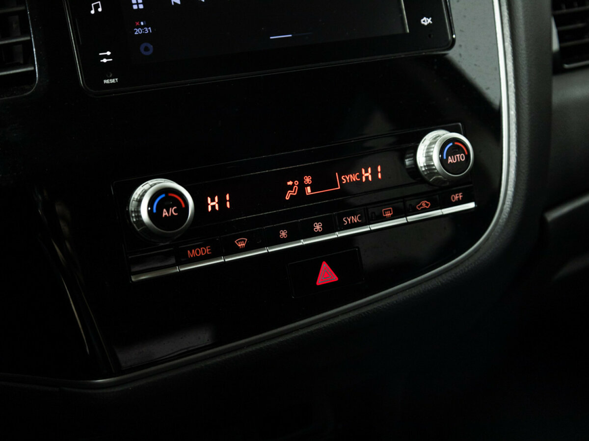 Купить Mitsubishi Outlander III Рестайлинг 3, 2020, 98 696 км, фото №14