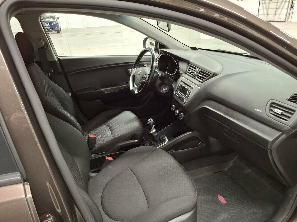 Купить Kia Rio III Рестайлинг, 2017, 111 340 км, фото №11
